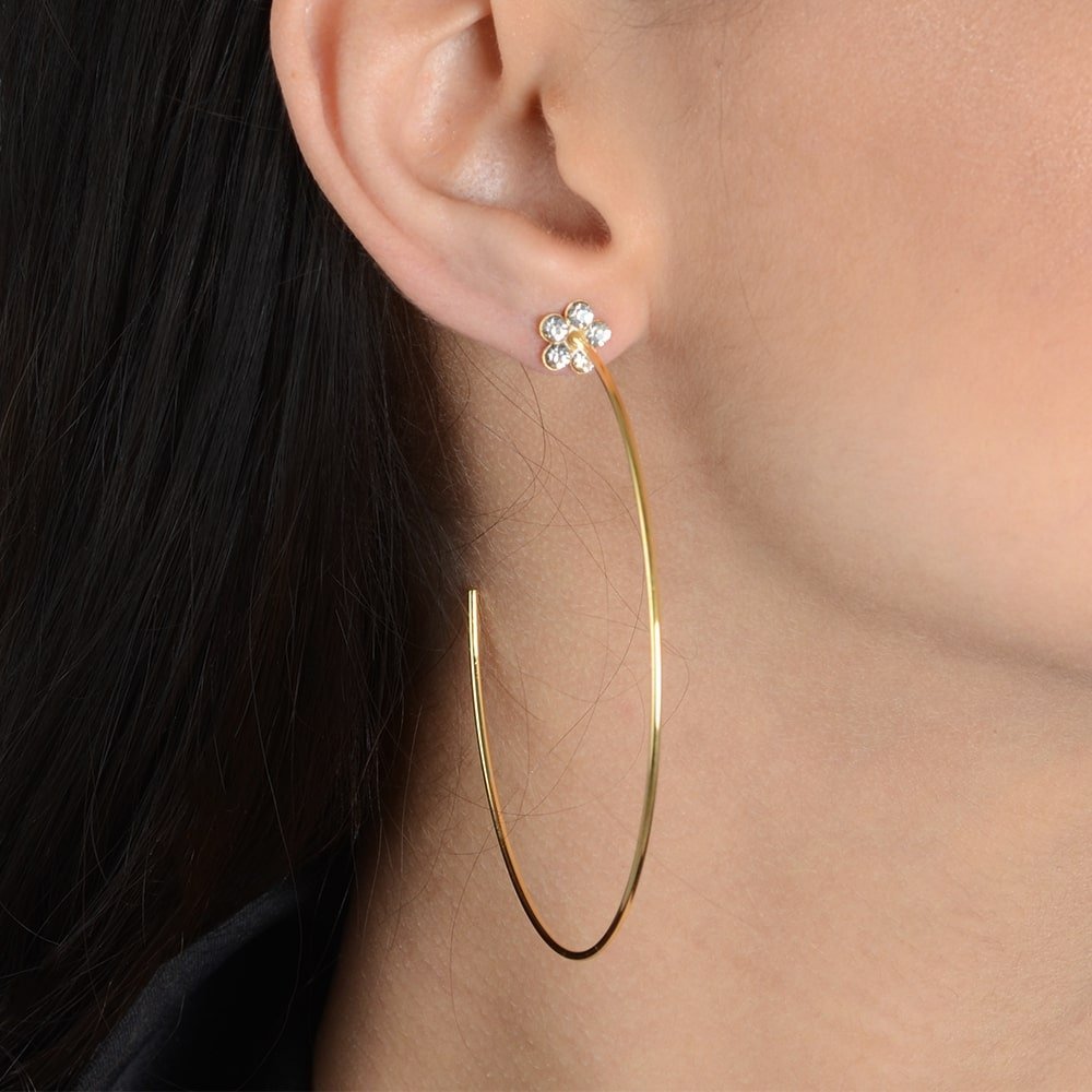 Brinco Dourado Grande de Argola com Detalhe de Flor em Strass - Imagem 2